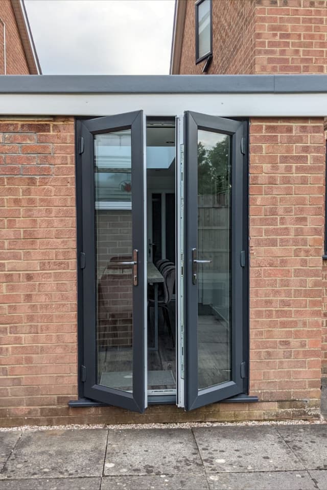 ALUMINUM GLASS DOOR